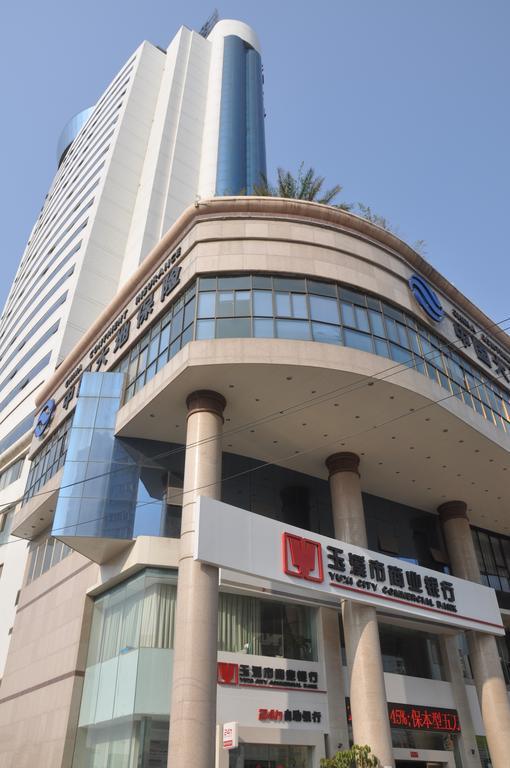 Ha Luo Hotel Кунмин Екстериор снимка