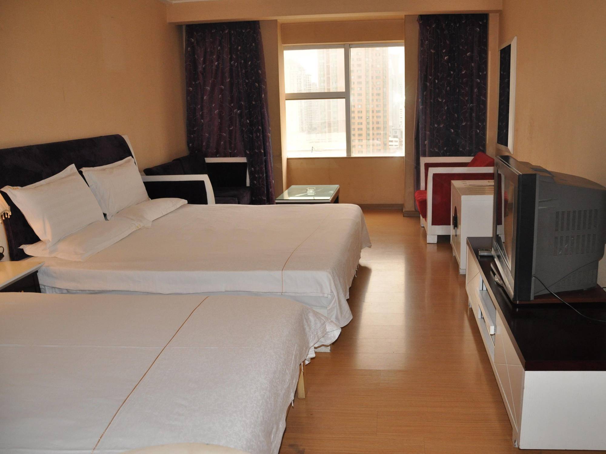 Ha Luo Hotel Кунмин Екстериор снимка